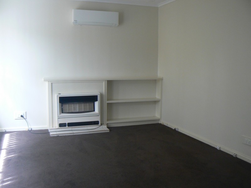 63 Chestnut Road, Doveton VIC 3177