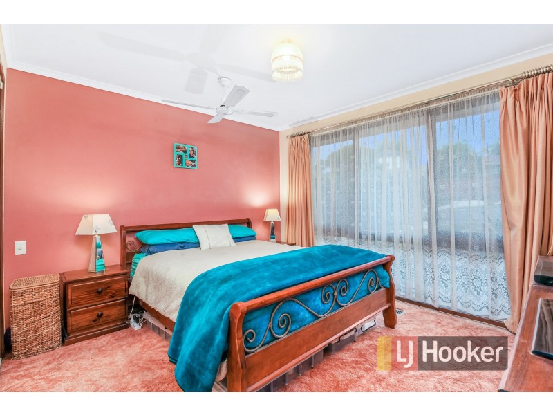 1 Sydney Parkinson Avenue, Endeavour Hills VIC 3802