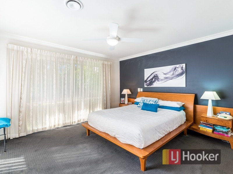 68-70 Kennington Park Drive, Endeavour Hills VIC 3802