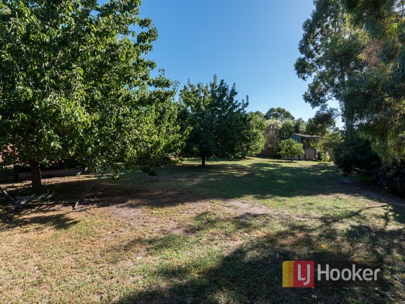 68-70 Kennington Park Drive, Endeavour Hills VIC 3802