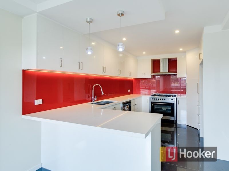 64 David Collins Drive, Endeavour Hills VIC 3802