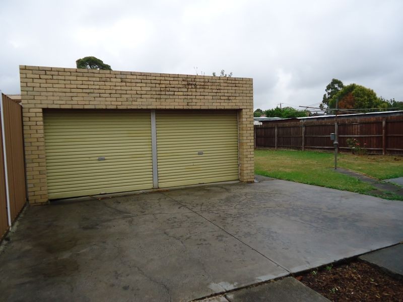 6 Conferta Crescent, Doveton VIC 3177