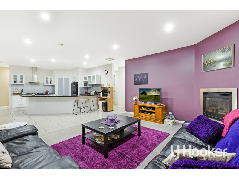 48 The Springs Close, Narre Warren South VIC 3805