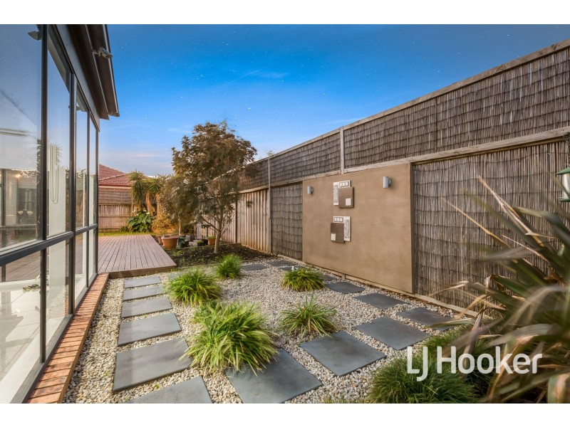 48 The Springs Close, Narre Warren South VIC 3805