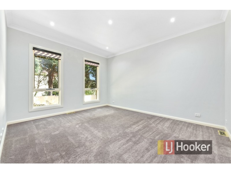 6-8 Cranston Close, Narre Warren North VIC 3804