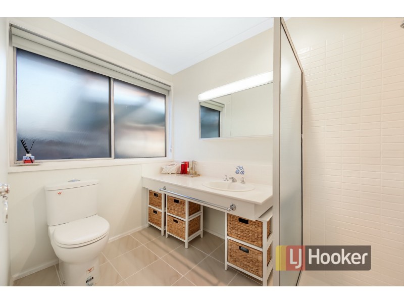 4 Gracilis Court, Endeavour Hills VIC 3802