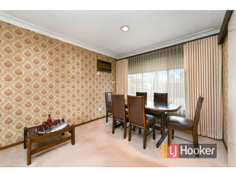 13 Regal Avenue, Hallam VIC 3803