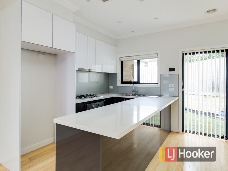 2/151 Doveton Avenue, Doveton VIC 3177