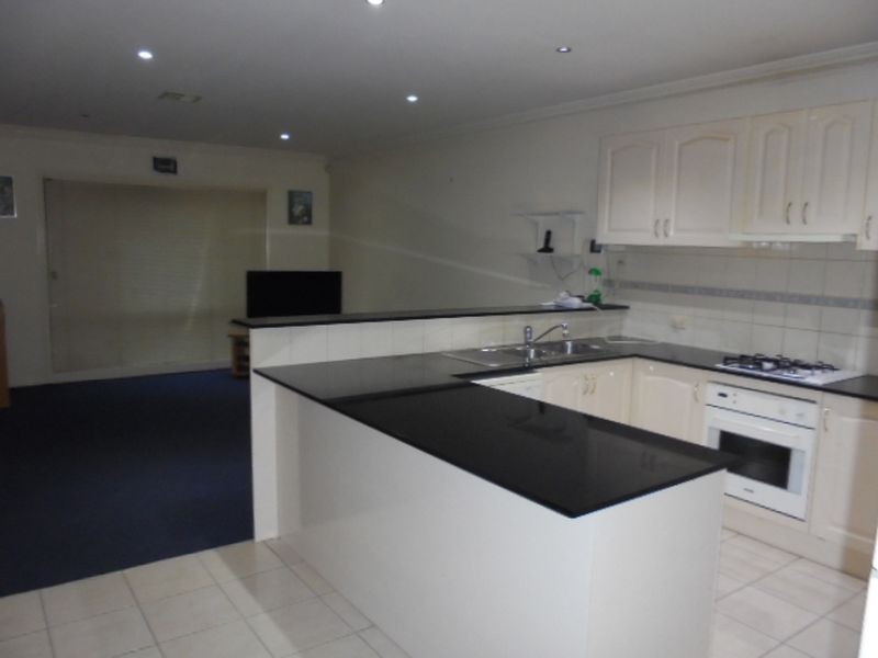 11 Tegans Close, Hallam VIC 3803