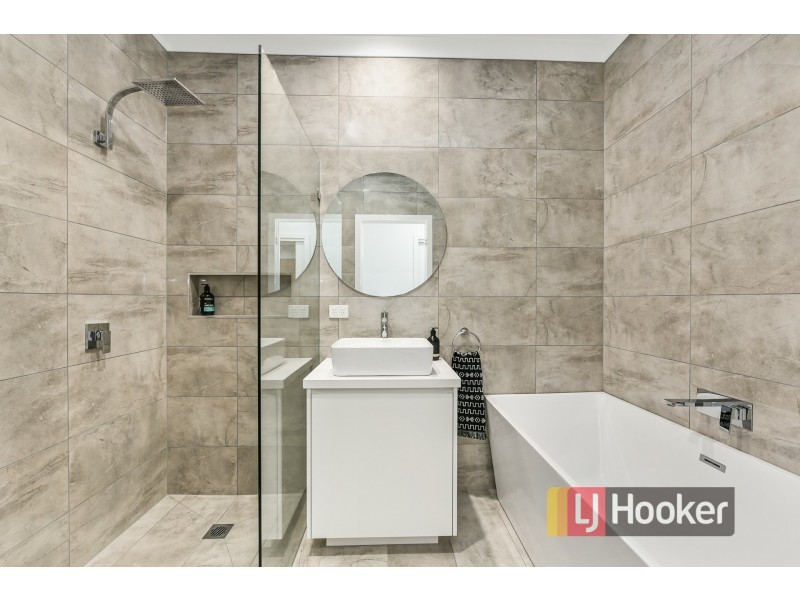 4/43 Carlisle Road, Hallam VIC 3803