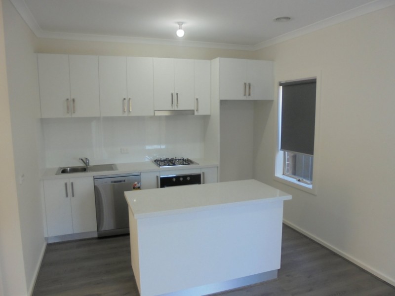 3/50 Dawn Avenue, Dandenong VIC 3175