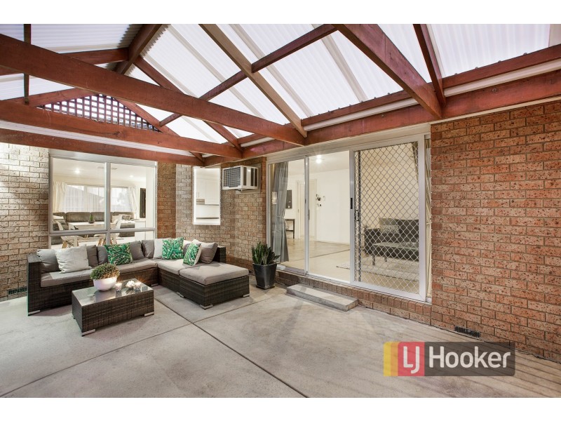 12 George Bass Avenue, Endeavour Hills VIC 3802