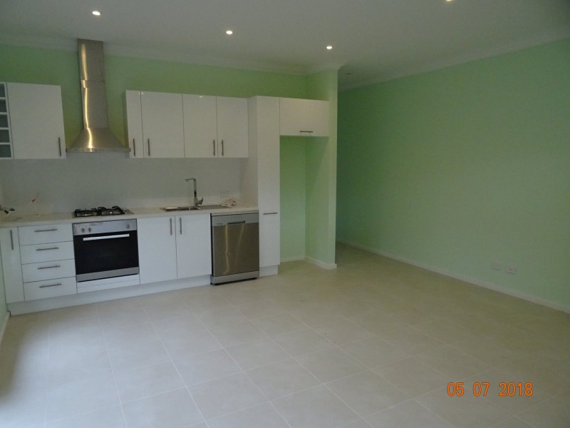 Unit 3/42 King George Parade, Dandenong VIC 3175