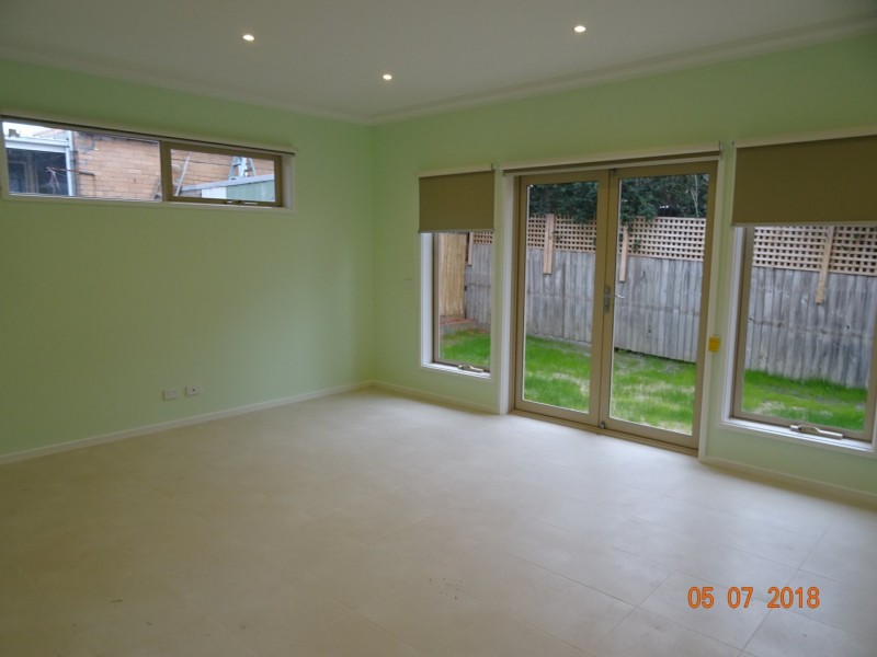 Unit 3/42 King George Parade, Dandenong VIC 3175