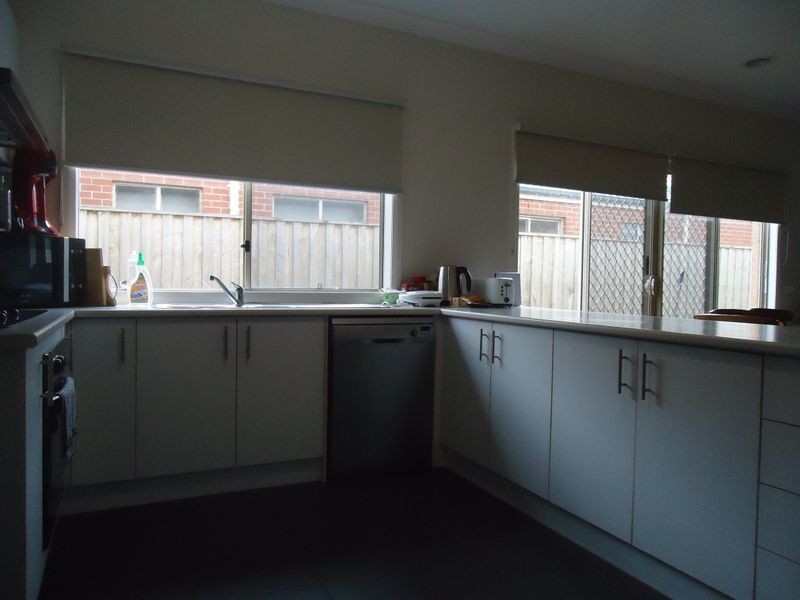 32 Saffron Avenue, Officer VIC 3809