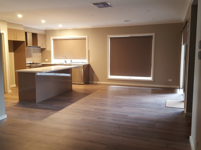 30 Kite Street, Clyde North VIC 3978