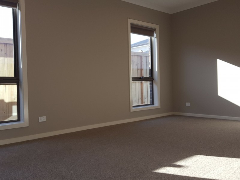 30 Kite Street, Clyde North VIC 3978