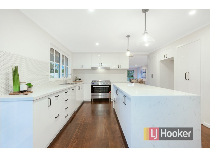 15 Baileyana Dr, Endeavour Hills VIC 3802