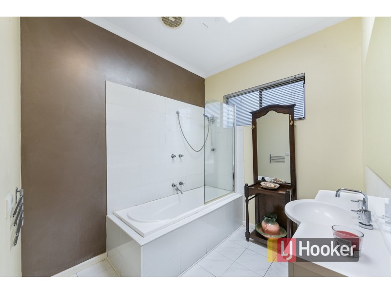 1 Maculosa Court, Endeavour Hills VIC 3802