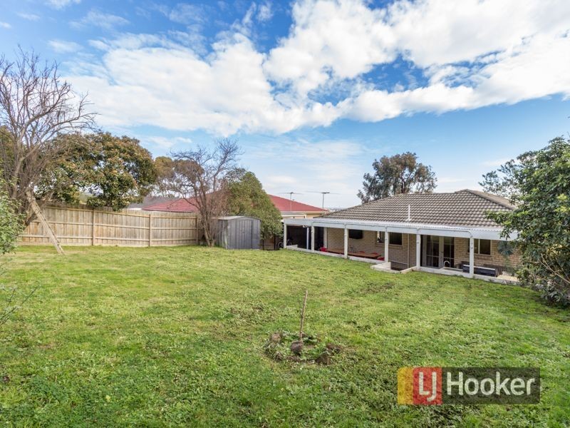 42 Matthew Flinders Avenue, Endeavour Hills VIC 3802
