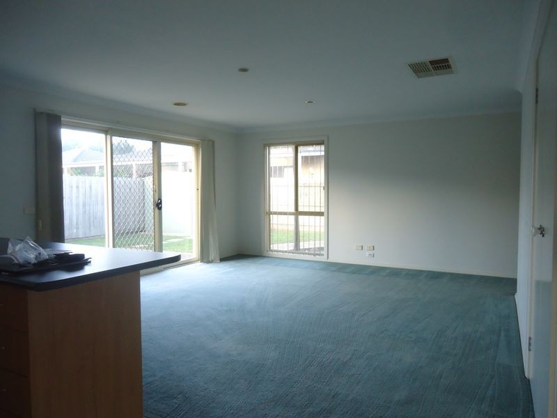 12 Terri Ester Drive, Berwick VIC 3806