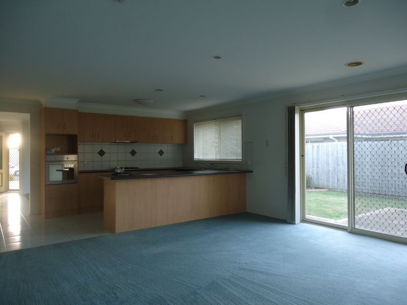 12 Terri Ester Drive, Berwick VIC 3806