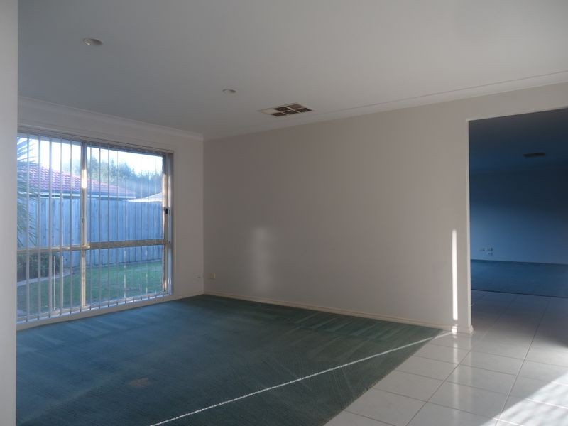12 Terri Ester Drive, Berwick VIC 3806