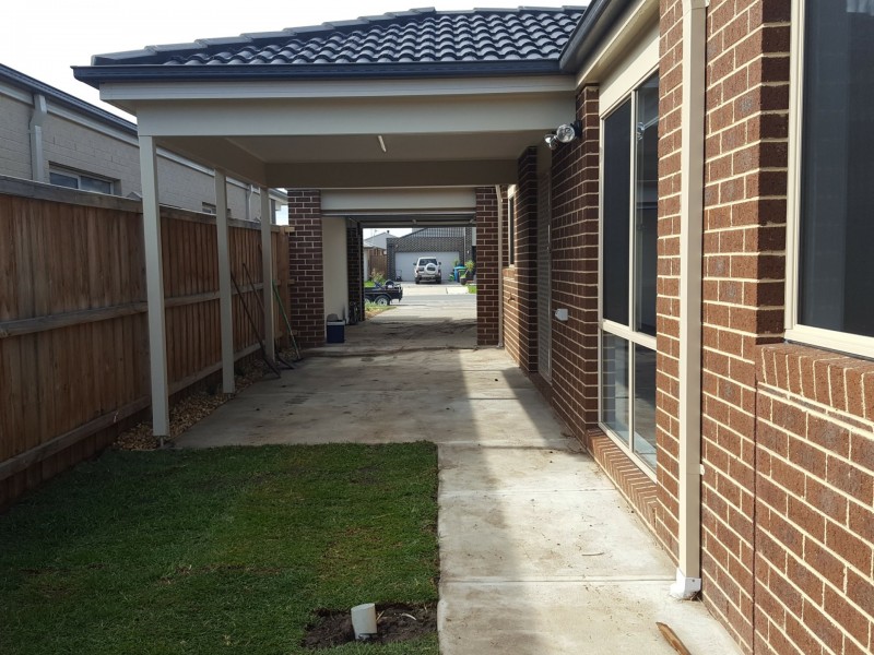 Lot 233/46 Skylark Boulevard, Clyde North VIC 3978