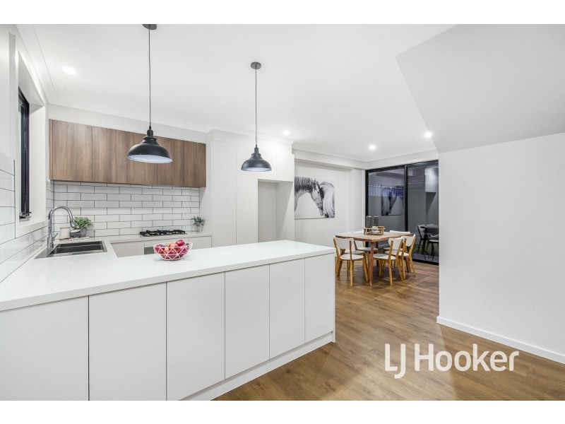 1/43 Carlisle Road, Hallam VIC 3803