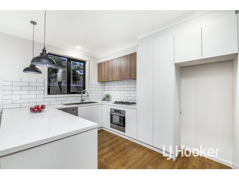 1/43 Carlisle Road, Hallam VIC 3803