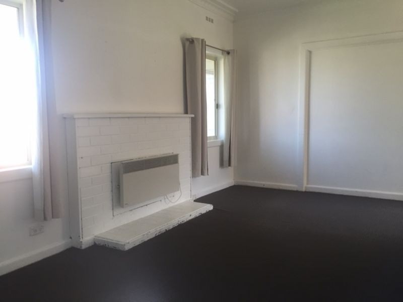 1/27 Birdwood Avenue, Dandenong VIC 3175