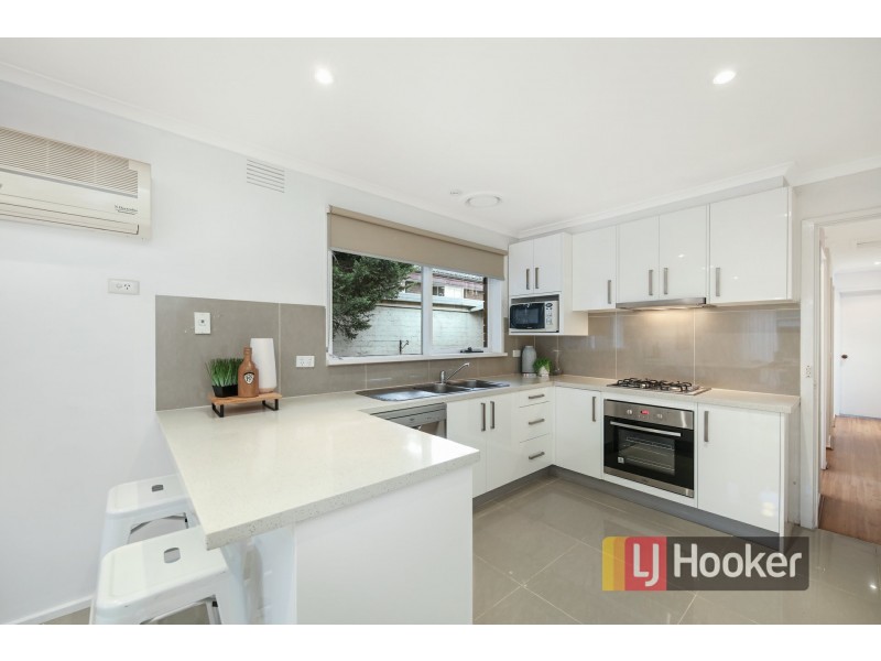 1/32 Monteith Crescent, Endeavour Hills VIC 3802