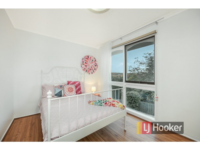 1/32 Monteith Crescent, Endeavour Hills VIC 3802