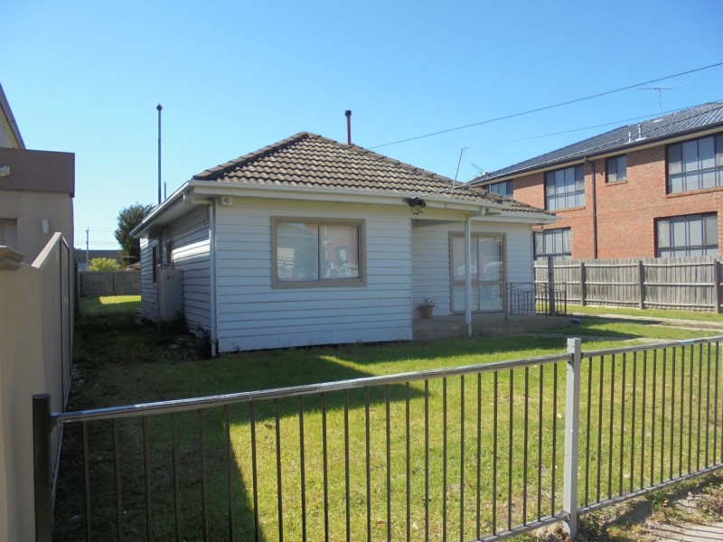 21 William Avenue, Dandenong VIC 3175