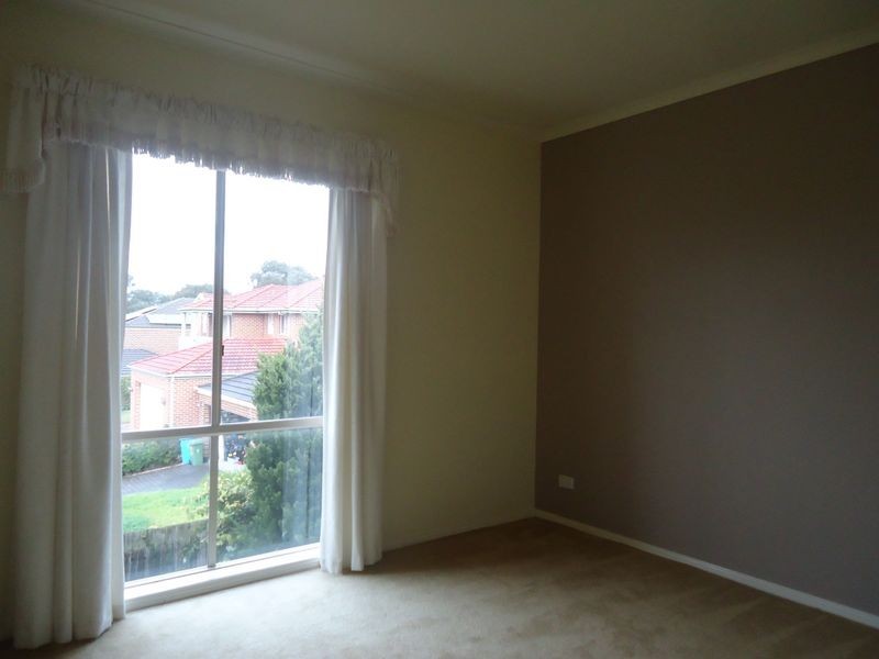 11 Grandview Terrace, Narre Warren South VIC 3805