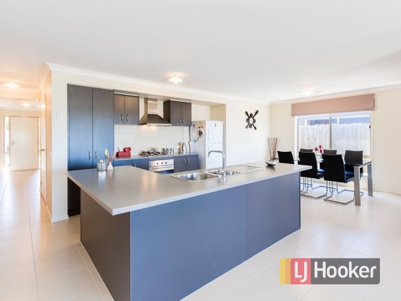 9 Stefan Drive, Berwick VIC 3806