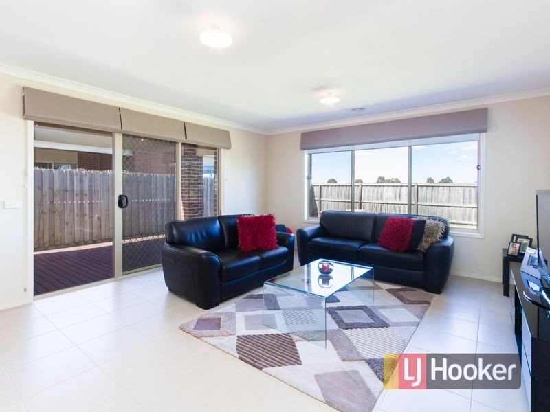 9 Stefan Drive, Berwick VIC 3806