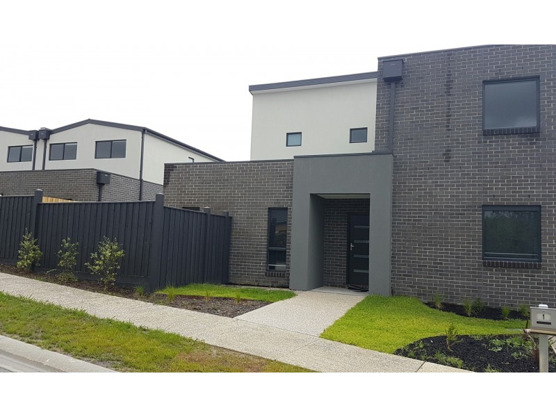 1 Agate Lane, Pakenham VIC 3810