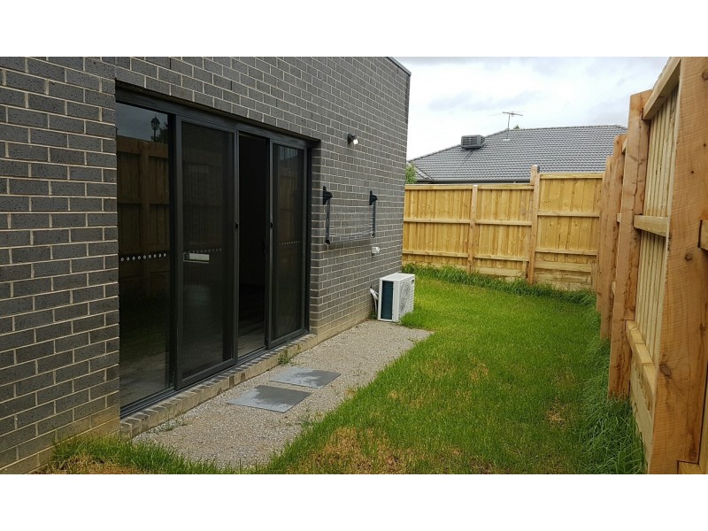 1 Agate Lane, Pakenham VIC 3810