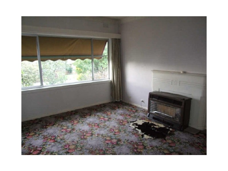 16 Garside Street, Dandenong VIC 3175