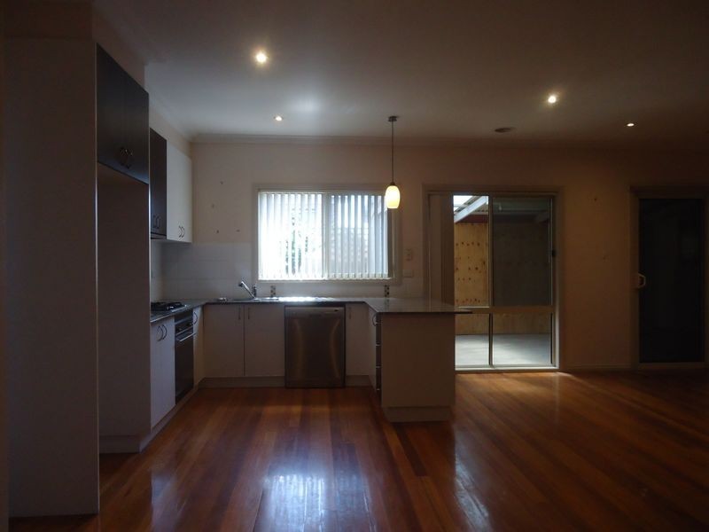 2/1 Day Street, Dandenong VIC 3175