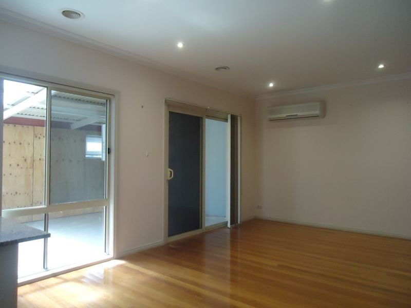 2/1 Day Street, Dandenong VIC 3175