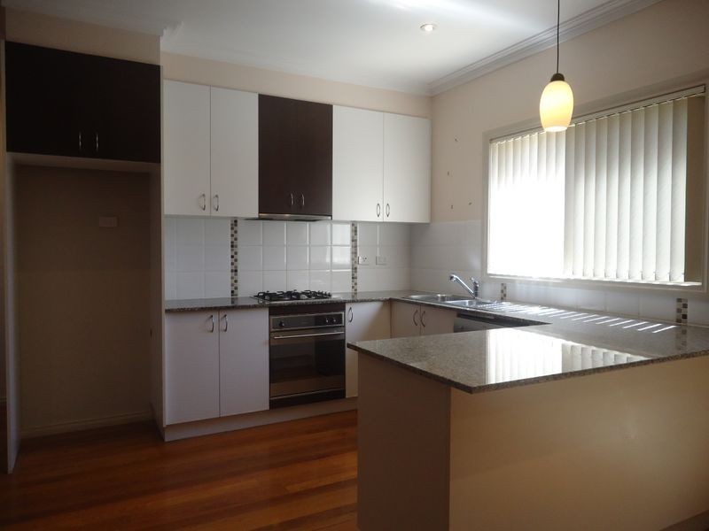 2/1 Day Street, Dandenong VIC 3175