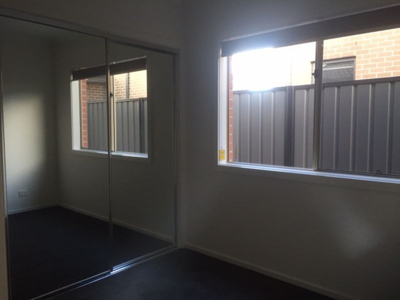 LOT 927/10 Tilia Drive, Cranbourne North VIC 3977