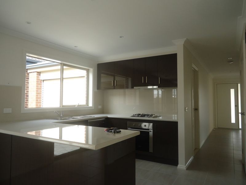 Lot 429/17 Mallard Avenue, Officer VIC 3809