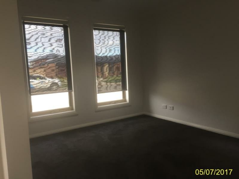 29 Springbrook Drive, Clyde North VIC 3978