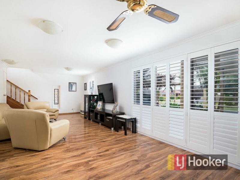 2 Mildura Crescent, Endeavour Hills VIC 3802