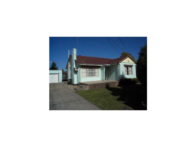 5 Ficifolia Drive, Doveton VIC 3177