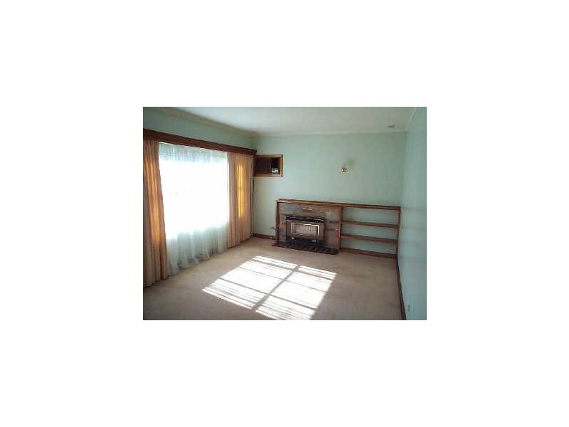 5 Ficifolia Drive, Doveton VIC 3177