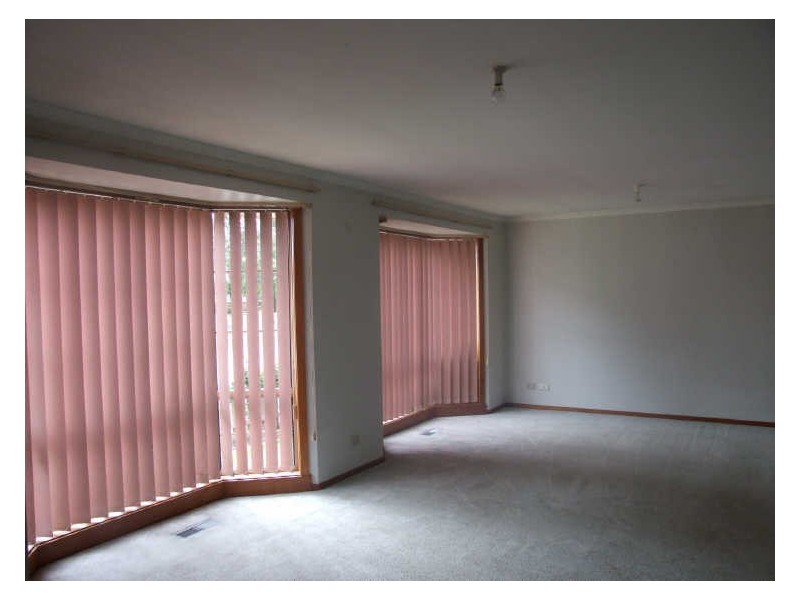 2/29 Arena Square, Noble Park VIC 3174